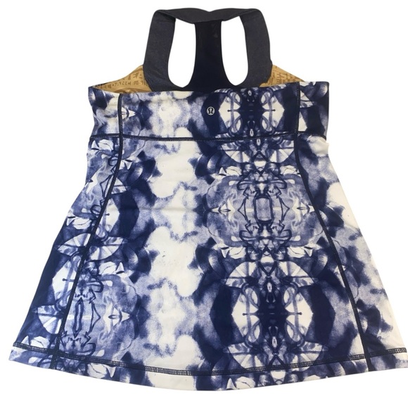 Lululemon‎ Blue and white sports built in bra tank top - Picture 3 of 7